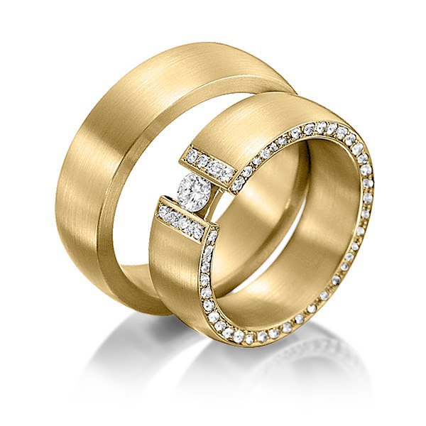 585 золотой кольца обручальные женские. Обручальные кольца парные золотые 585. Обручальные кольца из желтого золота 585. Обручальные кольца парные 585 с бриллиантами. Золото 585 обручальные кольца парные.