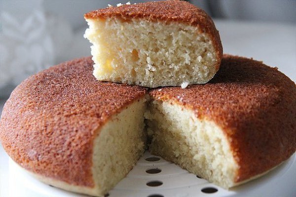 МОКРЫЙ МАННИК - ЭТО НЕЧТО-ОЧЕНЬ ВКУСНОЕ-НЕЖНОЕ.ИНГРЕДИЕНТЫ: 1 ст. кефира 1 ст. манки 1 ст. муки 1 ...