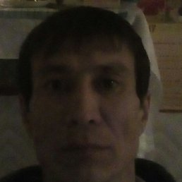Alexey, 45, 