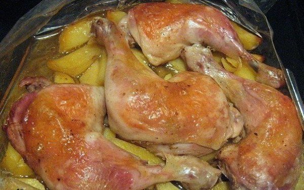 ВКУСНАЯ КУРОЧКА НА КАЖДЫЙ ДЕНЬ.Топ-10 рецептов 1) Куриные голени в сметане с картошкойИНГРЕДИЕНТЫ: ... - 2