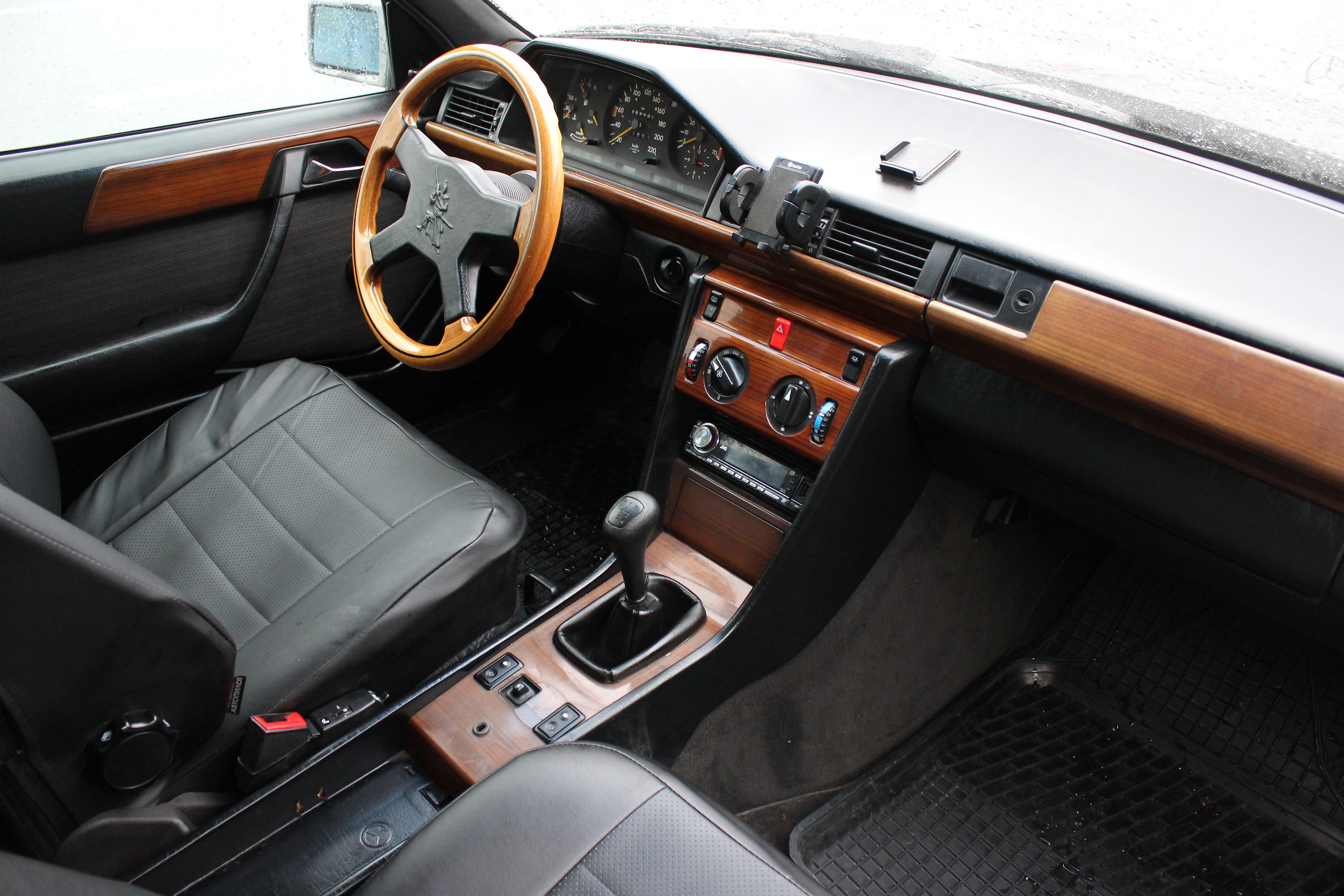  .     10- .  04. 1989. - 7