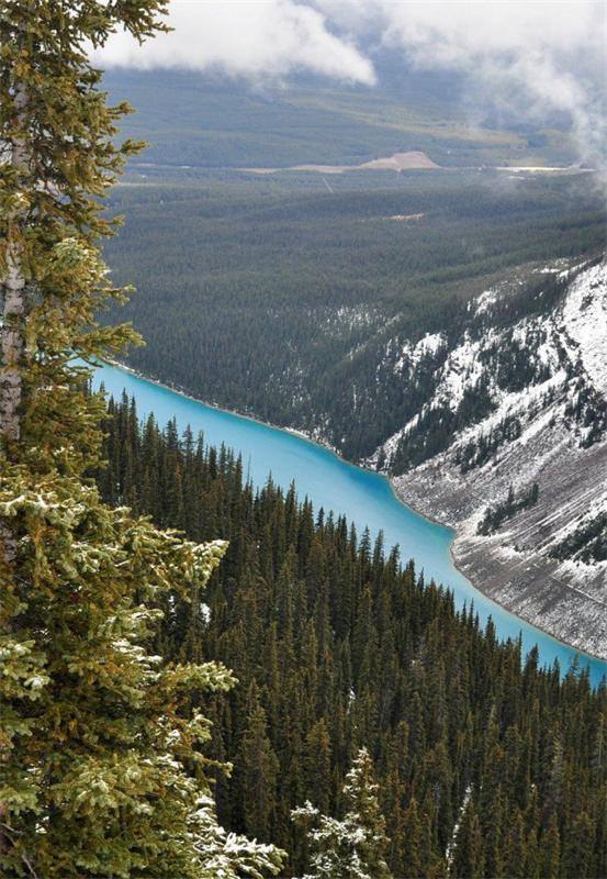   (Lake Louise)     ,  .     ... - 6