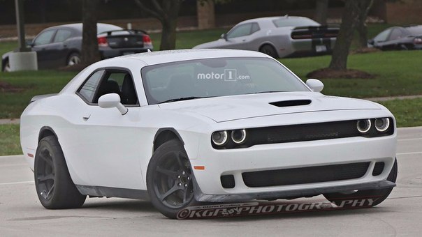    707-  Dodge Challenger Hellcat.