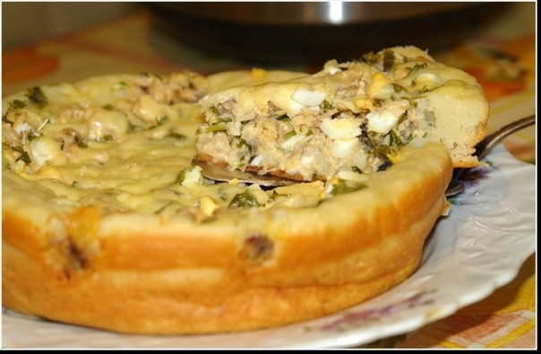 Быстрый пирог из рыбы.Очень вкусный и сытный пирог! И при этом делается очень легко и быстро! Итак, ...