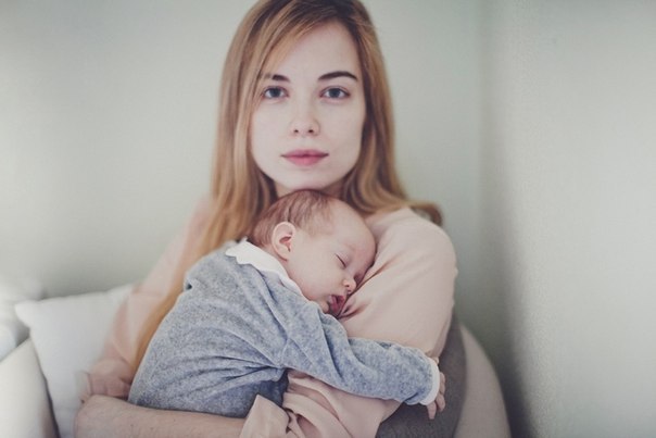 #Стихи@freshmotherssecrets.Тебя теплом согреет в стужуИ от беды тебя спасет,Поможет, если ты ...