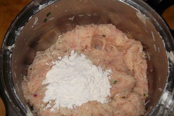 КАРТОФЕЛЬНО-КУРИНЫЕ ОЛАДЬИ . Готовьте с душой, и всё у вас получится на высшем уровне ИНГРЕДИЕНТЫ: ... - 5