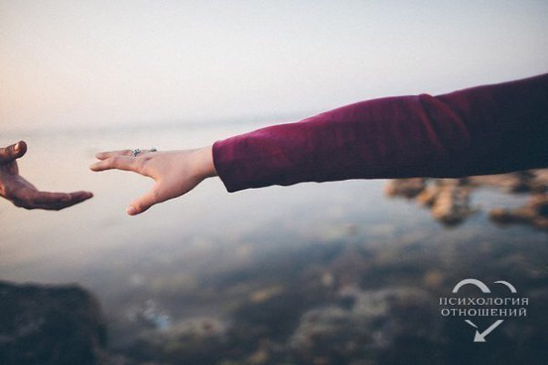 Ты можешь знать кого-то долго, но он тебя потом предаст. Ты можешь знать кого-то плохо, но руку он в ...