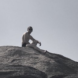 ����, ������������, 32 ����