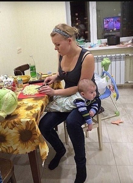 От чего ты устаешь ? Ты же дома сидишь.... - 2