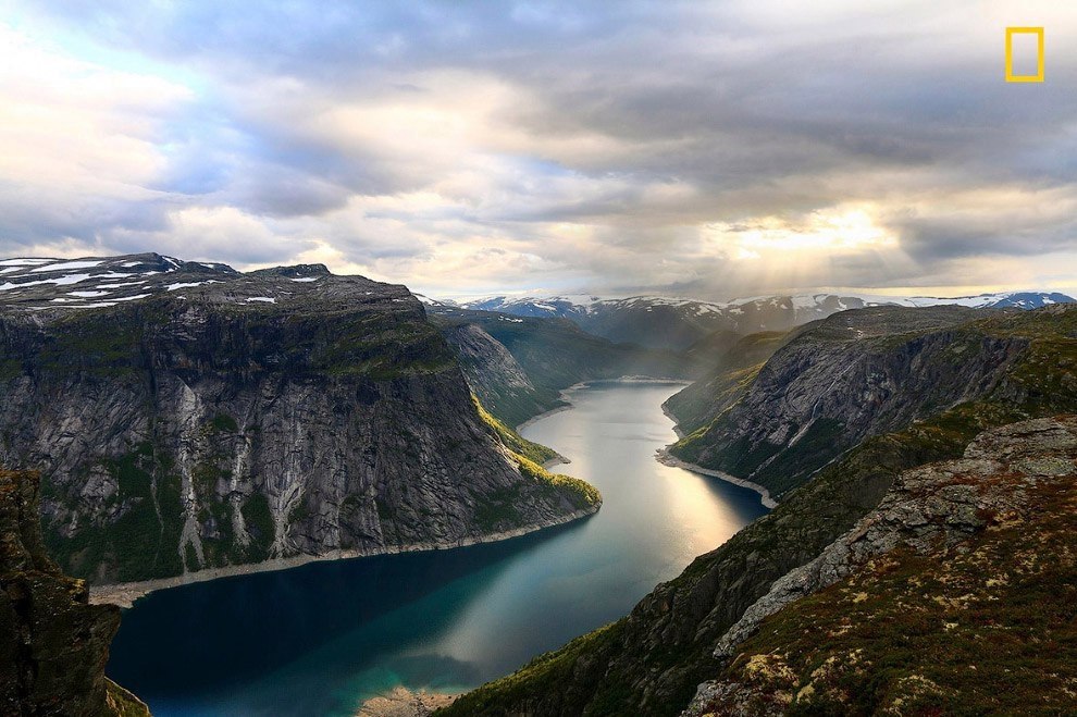        National Geographic.1.   . ( ... - 3