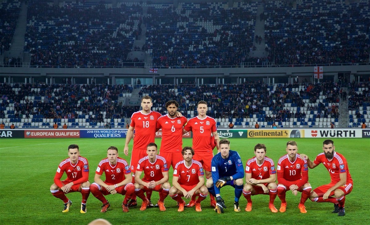 European qualifiers. Wales футбольная команда. Сборная Уэльса. Сборная Уэльса по футболу. Предматчевые фотографии сборной Уэльса.