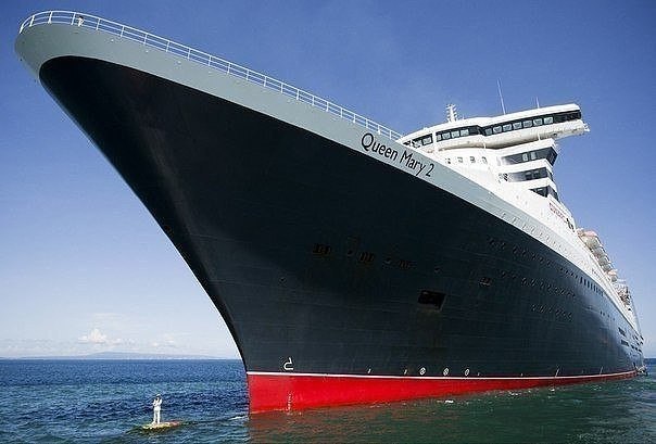             Queen Mary 2