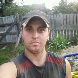 Mihail, 38, 