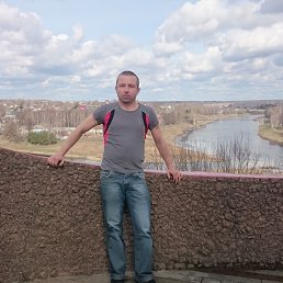Дмитрий, 44, Новозавидовский