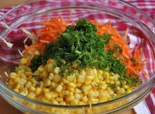 Салат с капустой, кукурузой и без майонеза! Этот салатик легкий, свежий, без майонеза. Идеально ... - 4