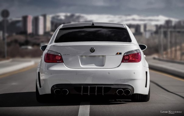 M5 (E60) - 2