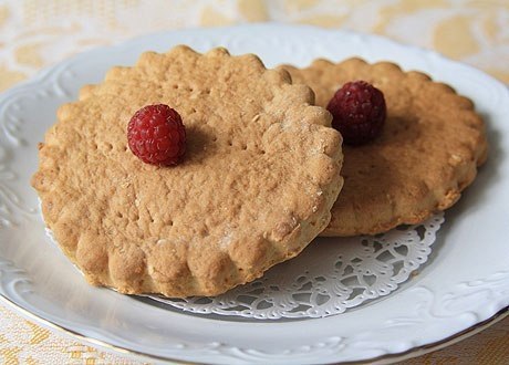 Коржики сметанные.Нам потребуется:Сметана – 4 ст. ложки,Масло сливочное – 2 ст. ложки,Яйцо – 1 ...