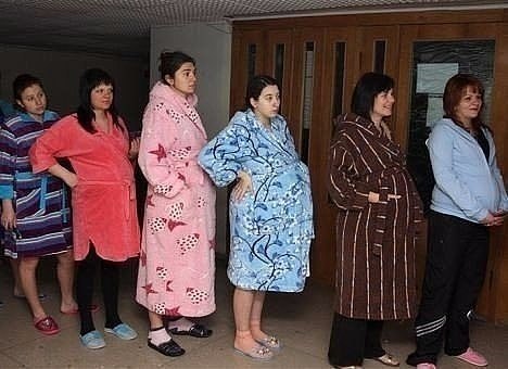 РОДДОМ - это женский вариант мужской АРМИИ... Явиться нужно в срок, с вещами и побритыми!
