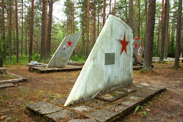 The mari Air Force Cemetery  ,      Amari (  ...