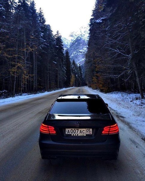 Mercedes-Benz E63 AMG