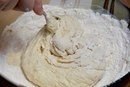 Воздушный хворост – хрустим всей семьей.Ингредиенты:Мука пшеничная – 2.5 стаканаМолоко – 50 гСметана ... - 2