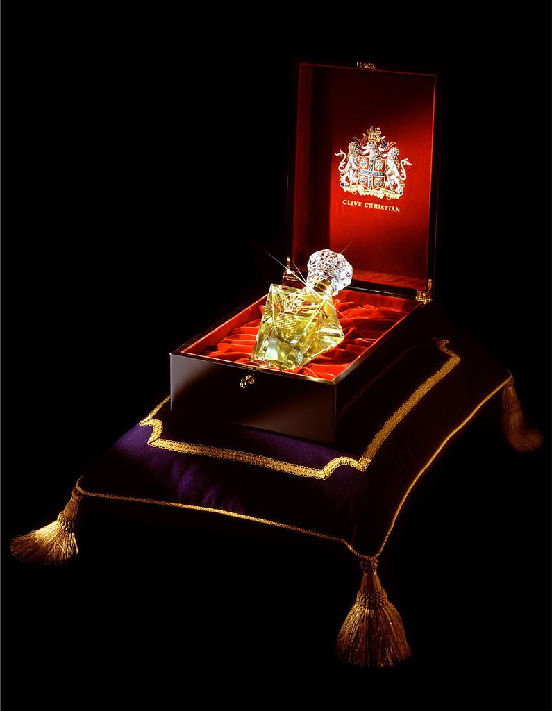 Top 5 Most Expensive Perfumes In The World Lazy Penguins Expensive perfume, Perf
