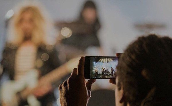 Nokia    3D-.       ...