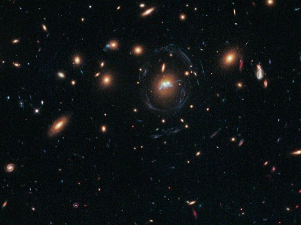 Дальний космос, снятый телескопом Хаббл