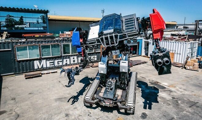 Неуклюжий, но внушительный – робот «Eagle Prime» окончательно готов к бою.Этого сражения ждали ...