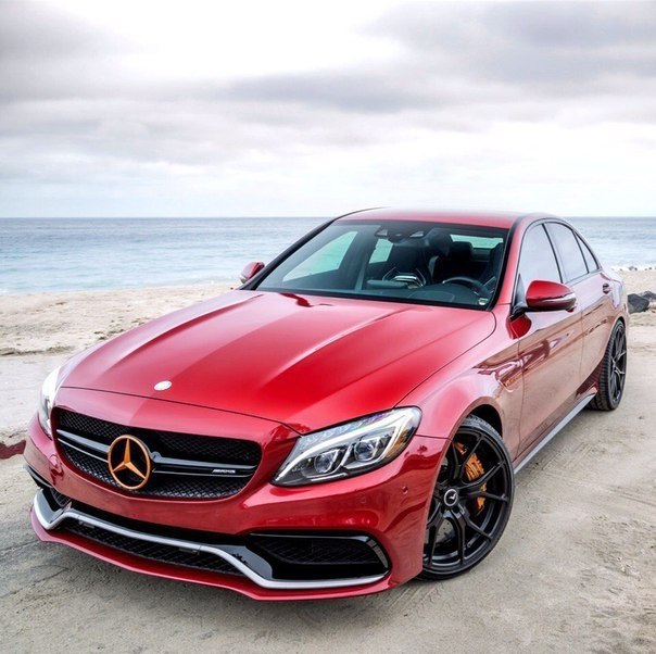 Mercedes-AMG C63 S