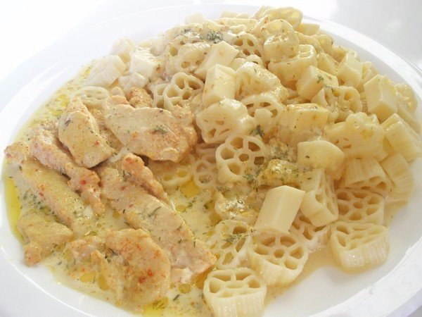 Вкусный ужин или курочка в топленом молоке.Ингредиенты:1 куриное филе (из грудки)30 гр. слив. масла1 ...
