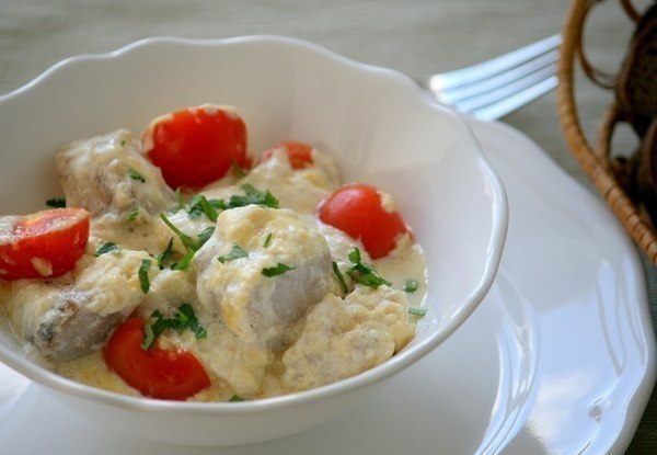 Рыбка запеченная с помидорами и сыром: идеальный ужин! . На 100 гр - 85.13 ккал белки - 14 жиры - ...