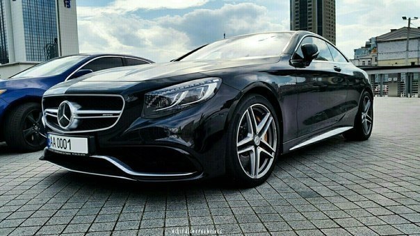 Mercedes-Benz S63 AMG Coupe