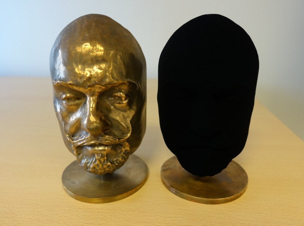 Vantablack      .  : 