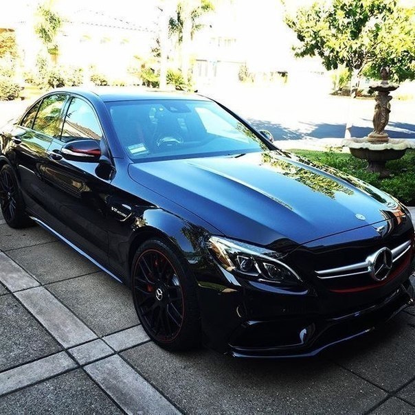 Mercedes-AMG C63