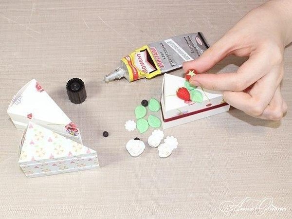 Коробочки в виде кусочков торта. Мастер-класс. - 8