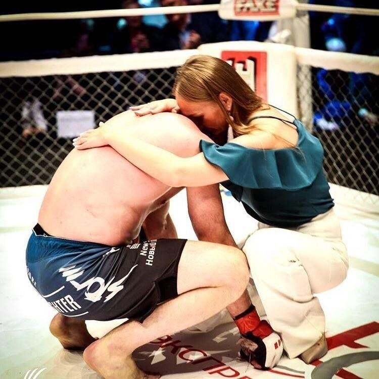 Каждый мужчина в итоге выбирает ту женщину, которая верит в него больше, чем он сам.