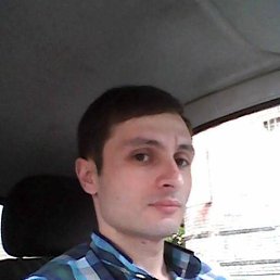 Zurab, 42, 