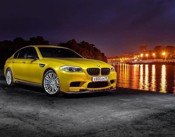 BMW M5 F10