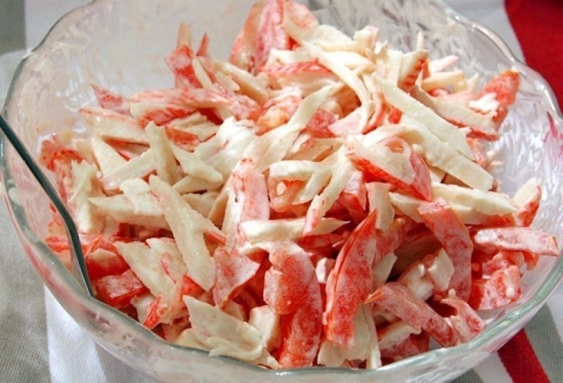 Салат с крабовыми палочками и болгарским перцем .на 100грамм - 76.1 ккалБ/Ж/У - ...