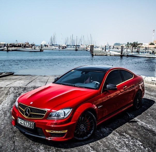 Mercedes-Benz C63 AMG Coupe