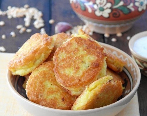Капустные оладьи с сыром .на 100грамм - 104.45 ккалБ/Ж/У - 7.84/3.95/9 Ингредиенты: Капуста - 200 ...
