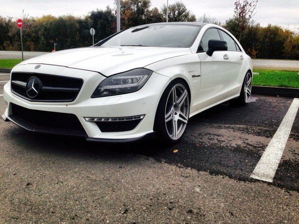 Mercedes-Benz CLS63 AMG