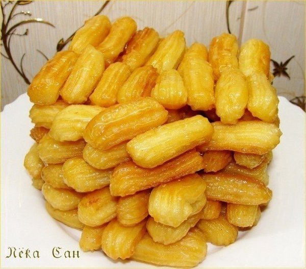 Тулумба (турецкая кухня).Автор: Лёка СанТесто заварное: 100г маргарина, 200 г муки, 220 мл воды, 3 ...
