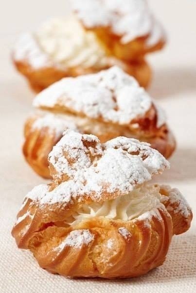 ИДЕАЛЬНЫЙ РЕЦЕПТ ЗАВАРНОГО ТЕСТА.Профитроли, эклеры, шу - это все оно. Воздушное и невесомое, ...