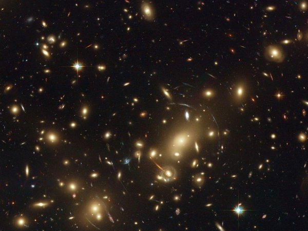 Дальний космос, снятый телескопом Хаббл - 4