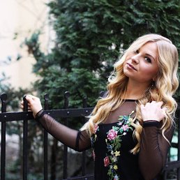 Alexia, �������, 33 ����