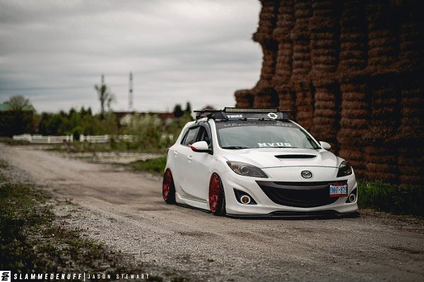 Mazda 3 BL stance