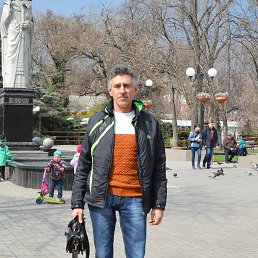 Viktor, 64, Южноукраинск