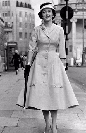   1950- . #@woman.blog - 6